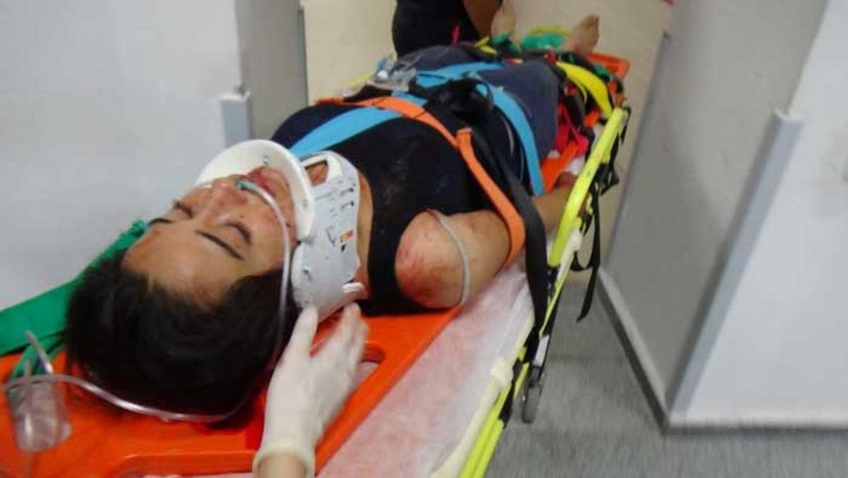 Eşi boğazından bı&ccedil;aklanmıştı! bakın ne i&ccedil;in yapmış