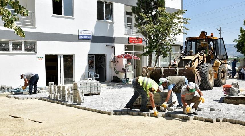 Tepebaşı Belediyesinden cami bah&ccedil;elerini g&uuml;zelleştirme &ccedil;alışmaları