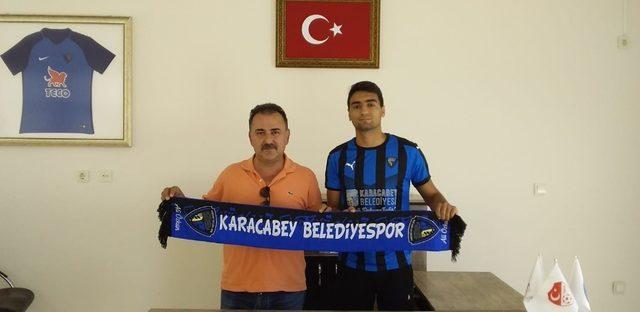 Karacabey Belediyespor transfere doymuyor