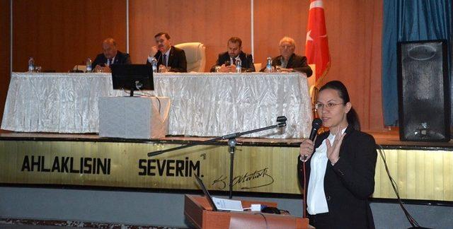 Erzincan protokolü ilçelerde muhtarlarla istişaresini sürdürüyor