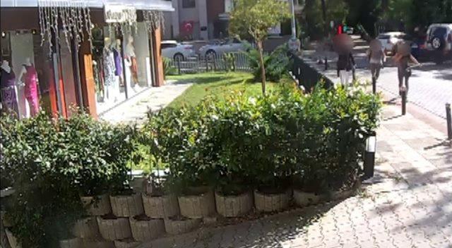 Kadıköy’de hırsızlar önce kameraya sonra polise yakalandı