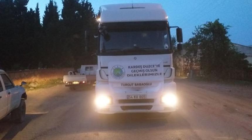 Sel b&ouml;lgesine Hendek Belediyesinden yardım