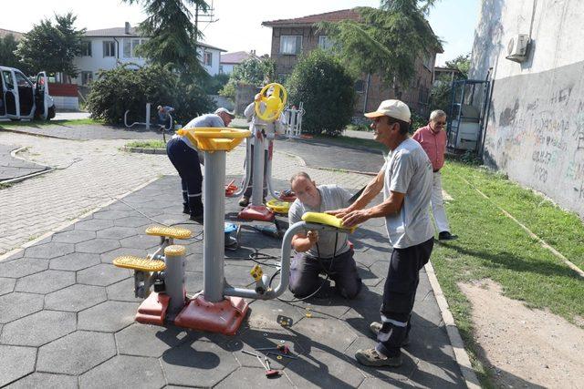 Adapazarı’nda bakım ve yenileme çalışmalarına devam ediyor