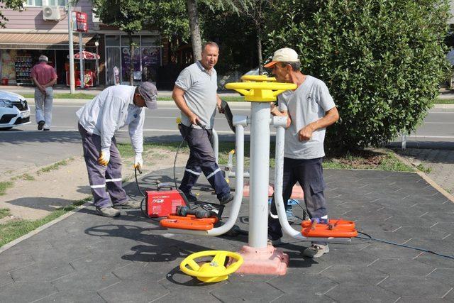 Adapazarı’nda bakım ve yenileme çalışmalarına devam ediyor