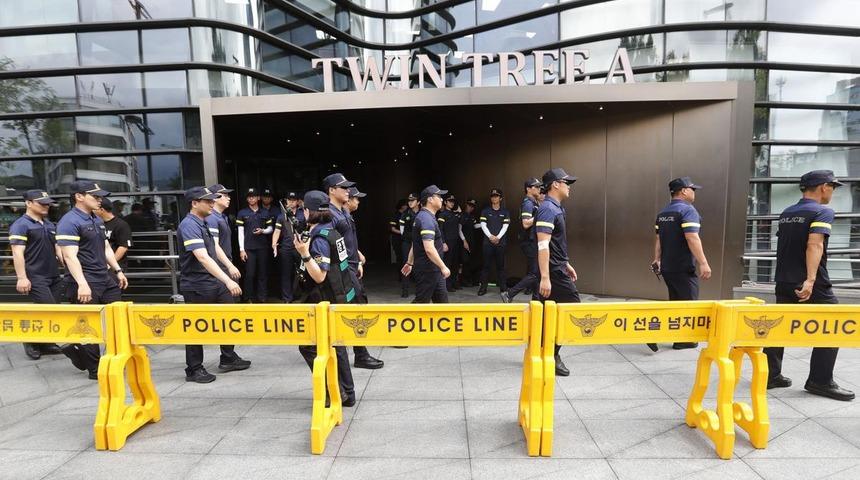 Güney Kore'de, Japonya'ya tepki olarak kendisini yaktı