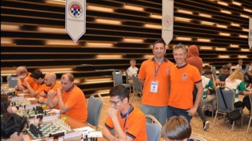 Salihli Sardes Satranç 1. Ligde tutundu