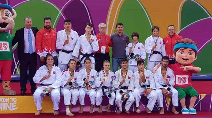 Gen&ccedil;ler Eyof&rsquo;ta fırtına gibi esti