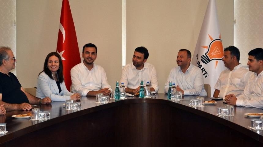 K&ouml;se ve Taş, Alanya&rsquo;da kurucularla buluştu