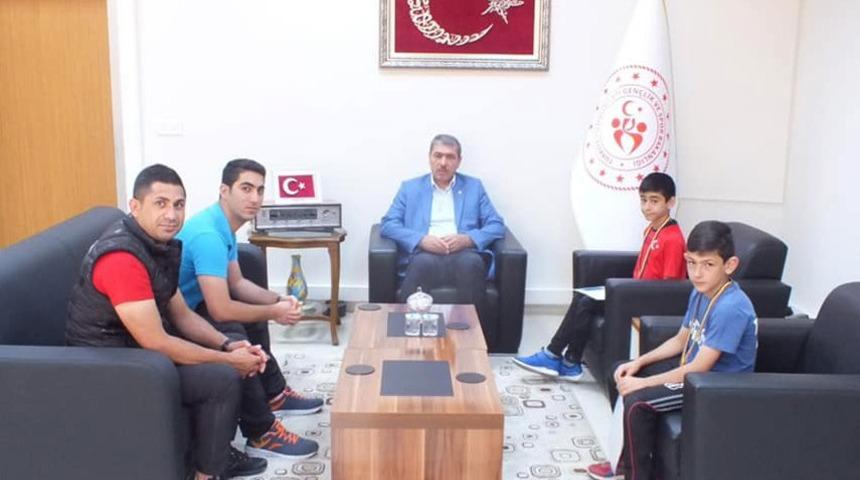 Dereceli sporcular Tun&ccedil;&rsquo;u ziyaret etti