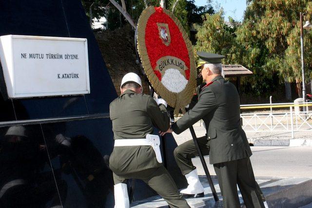 Kıbrıs’ın Fethi’nin 448’inci yılı KKTC’de törenlerle kutlanıyor