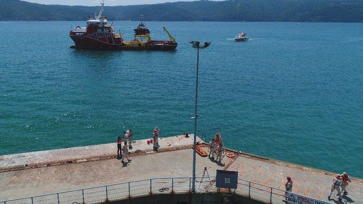 İstanbul Boğazı'nda nefes kesen tatbikat! G2