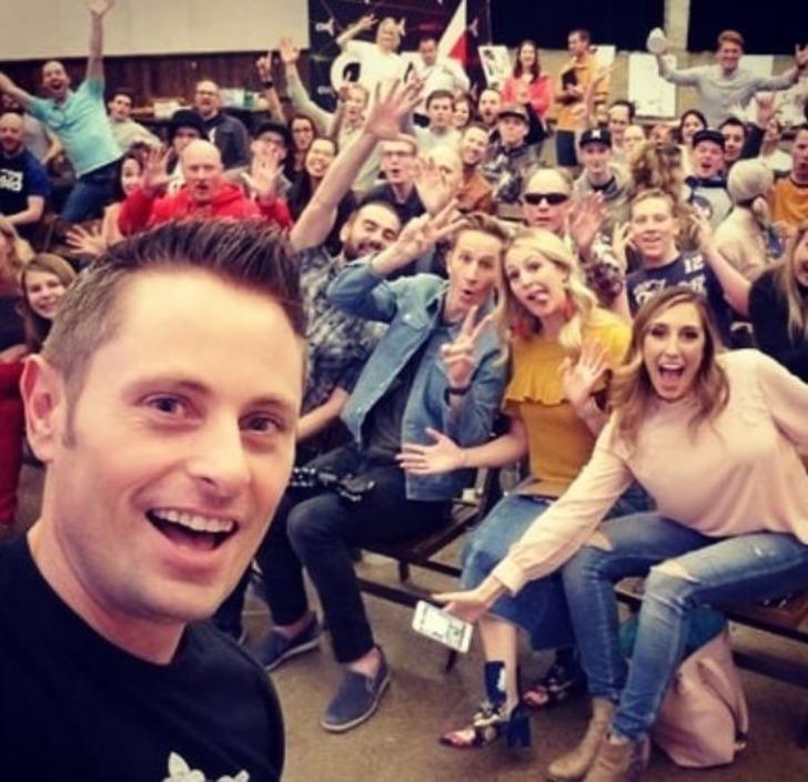 11 Milyon abonesi olan YouTuber, feci bir kazayla can verdi! G5