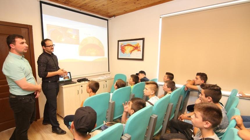 Bulgaristanlı T&uuml;rk &ouml;ğrenciler Kocaeli&rsquo;yi gezdi