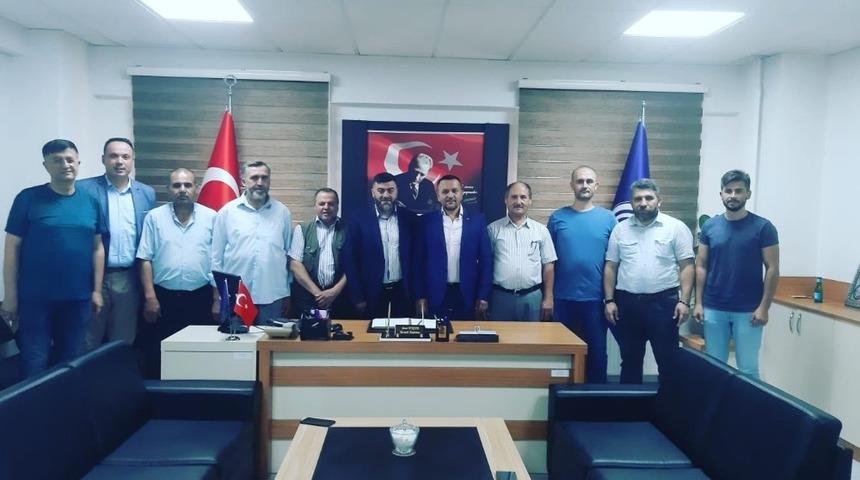 Muhtarlar Derneği kurban vekaletini T&uuml;rk Kızılayı&rsquo;na verdi