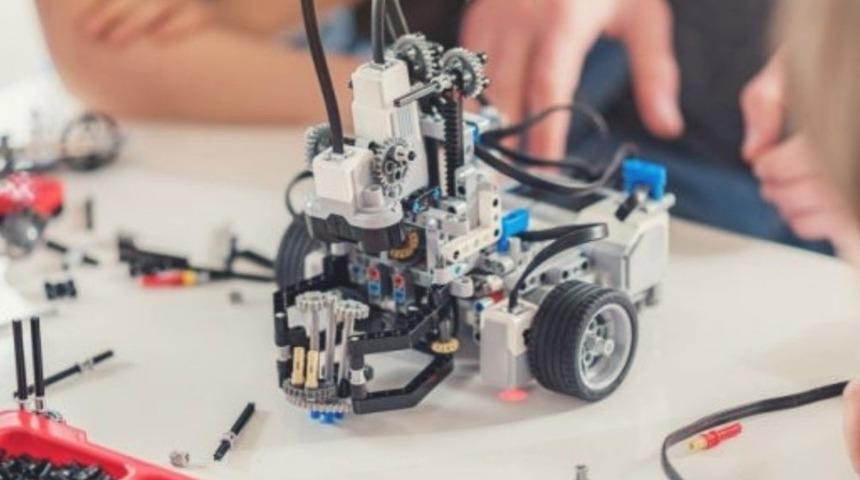 3D Tasarım ve &Uuml;retim At&ouml;lyesi 10&lsquo;da