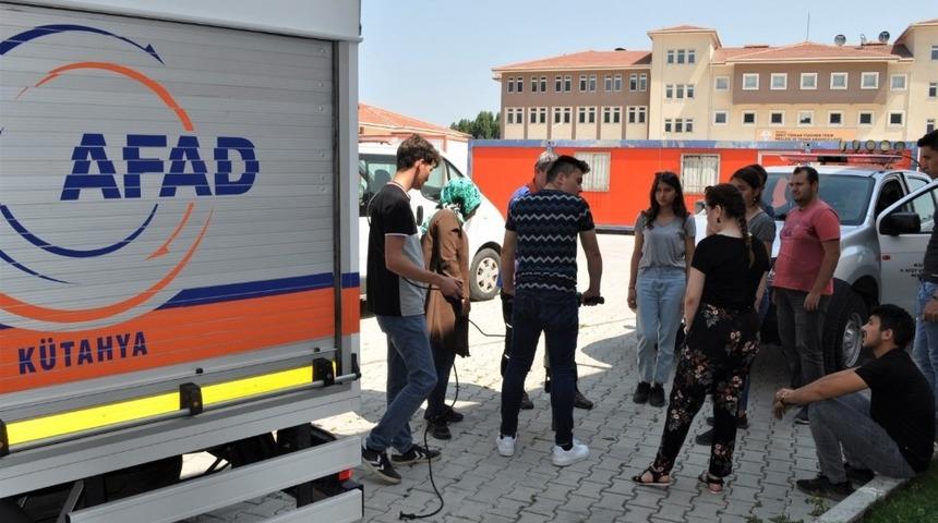 Kütahya AFAD’dan stajyer öğrencilere uygulamalı eğitim