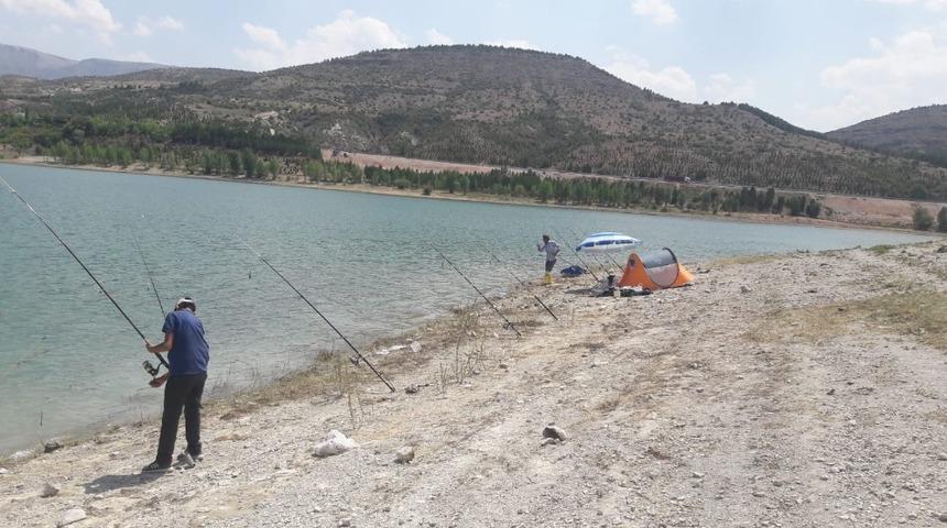 Baraj g&ouml;l&uuml;nde av denetimi