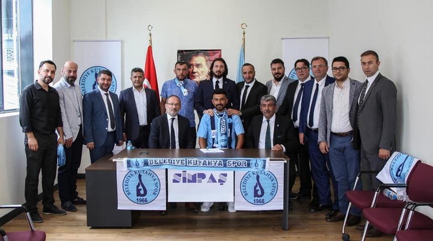 Belediye K&uuml;tahyaspor&rsquo;dan stoper transferi