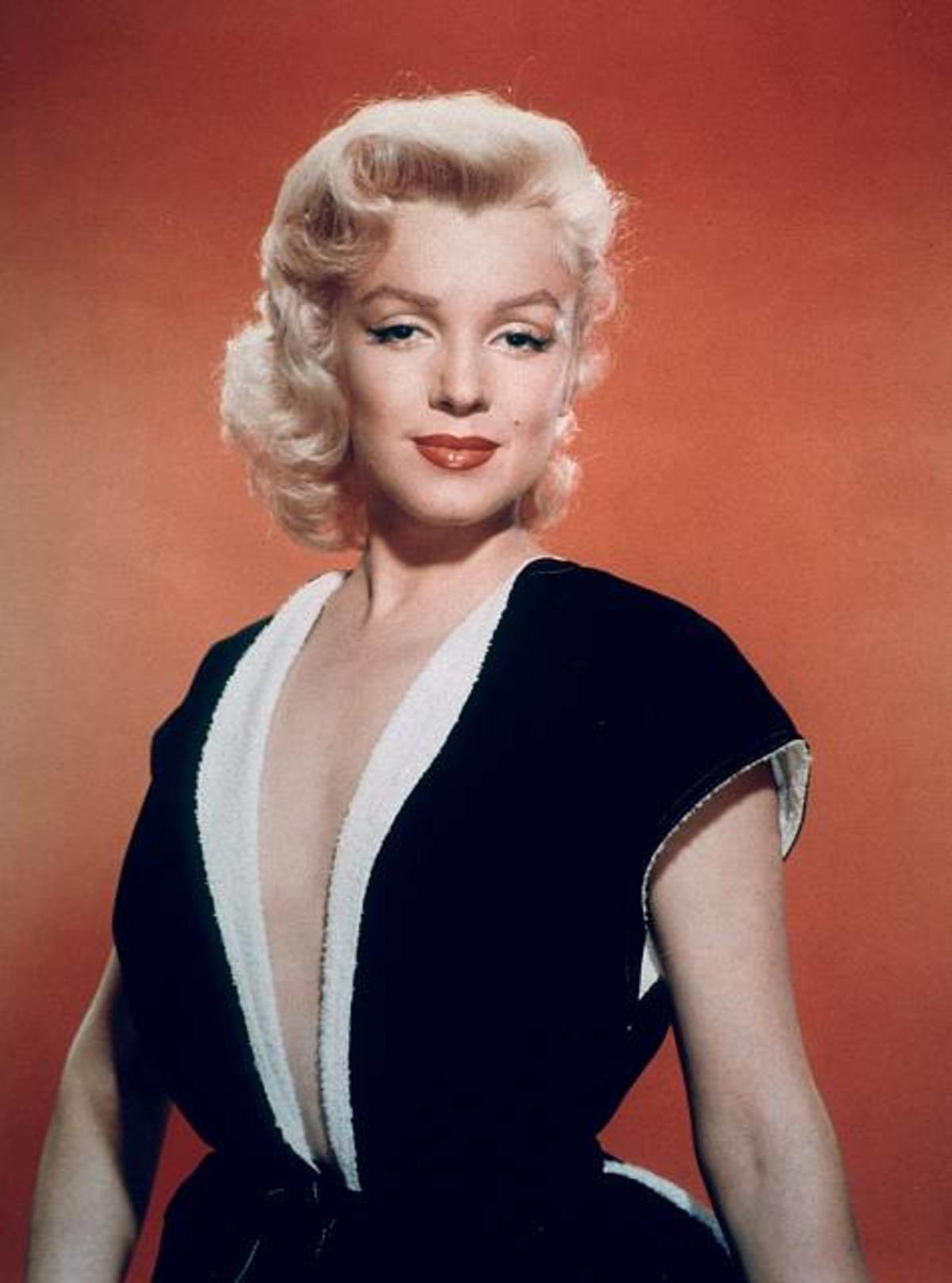 "Marilyn Monroe'yu CIA &ouml;ld&uuml;rd&uuml;!"