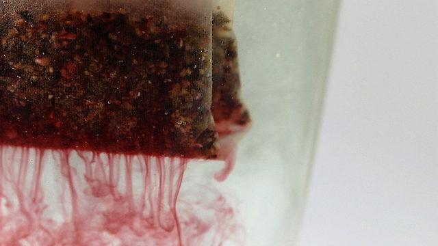 Sallama diye küçümsediğimiz poşet çayın 4 faydası