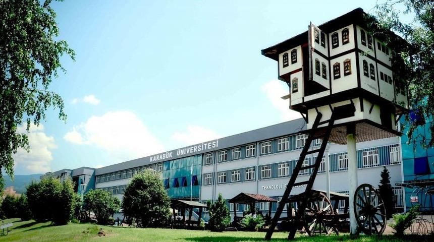 KBÜ’den, akademisyenler için “hak ihlali” kararına tepki