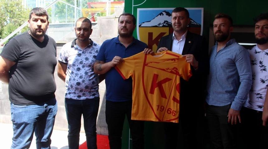 Milletvekili Ersoy&rsquo;dan &rsquo;Kırmızıya Sarı Ol&rsquo; Kampanyasına destek