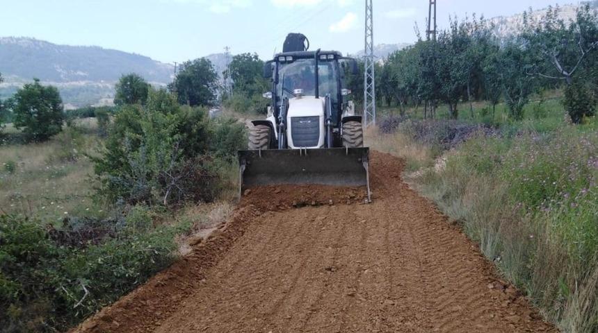 Toroslar&rsquo;da yol &ccedil;alışmaları hız kazandı