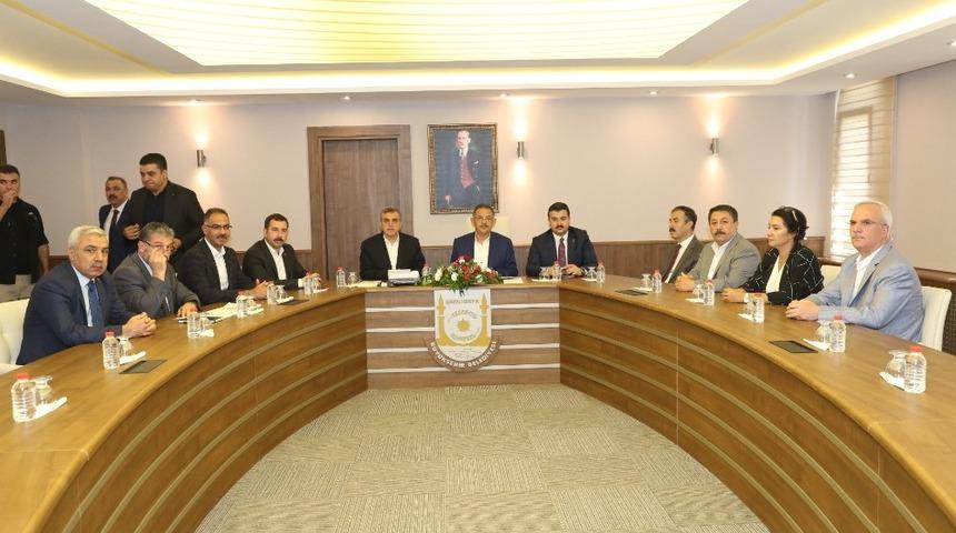 Şanlıurfa&rsquo;da yerel y&ouml;netimler istişare ve değerlendirme toplantısı başladı
