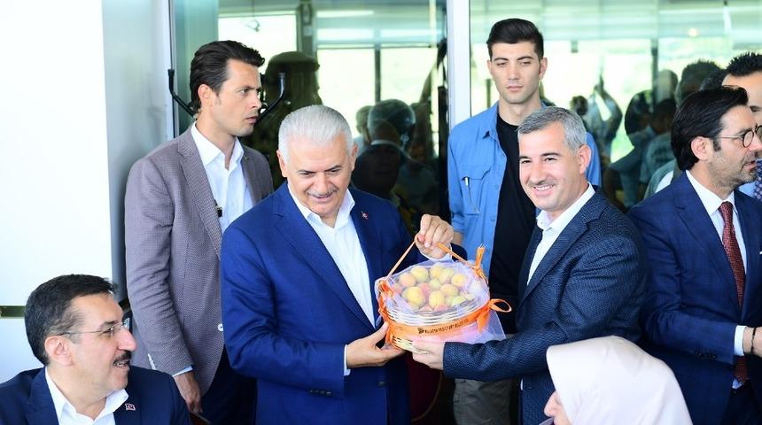 Başkan &Ccedil;ınar, Yıldırım&rsquo;ın onuruna yemek verdi
