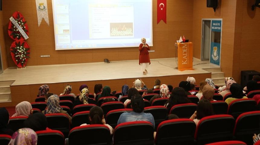 Haliliye&rsquo;de kadınlara y&ouml;nelik &lsquo;aile i&ccedil;i iletişim&rsquo; s&ouml;yleşisi