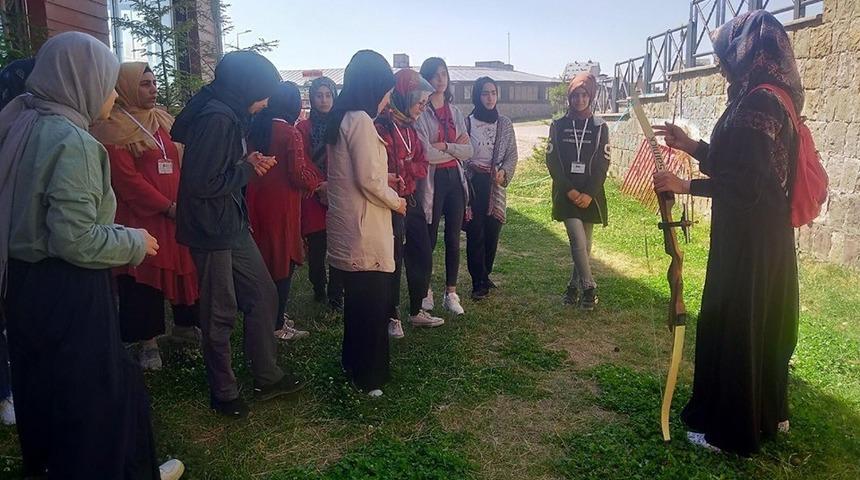 Erciyes Doğa Kampları devam ediyor