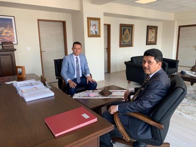 Kaymakam &Uuml;rkmezer&rsquo;den &ldquo;Kurbanını Paylaş, Kardeşinle Yakınlaş&rdquo; kampanyasına destek 1