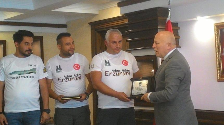 Başkan Sekmen, Macera Off Road ve Doğa Sporları Kul&uuml;b&uuml; &uuml;yelerini kabul etti