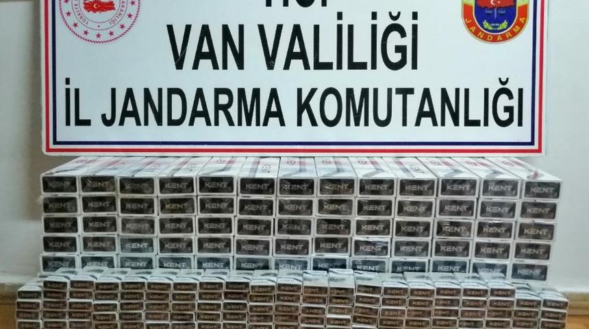 &Ccedil;aldıran&rsquo;da 2 bin 490 paket ka&ccedil;ak sigara ele ge&ccedil;irildi
