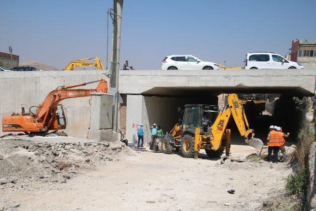 Karakoyun köprülü kavşakta çalışmalar hızlandırıldı