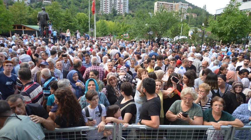 Kılıçdaroğlu: Herkesi kucaklayan siyaseti başlatacağız