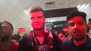 Trabzon'da &ccedil;oşkuyla karşılandı