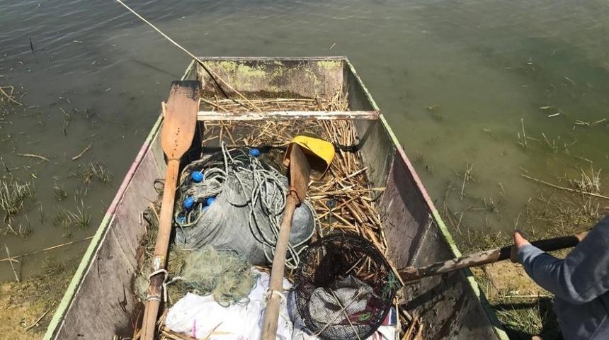 Van G&ouml;l&uuml; Havzası&rsquo;nda &lsquo;manyat ağ&rsquo; tehlikesi