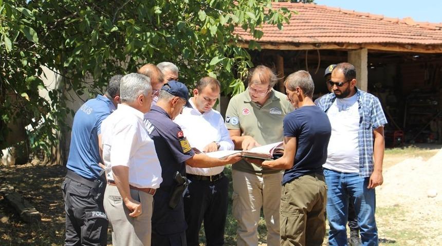 Dumlupınar&rsquo;da yerleri belli olmayan şehitler tespit ediliyor