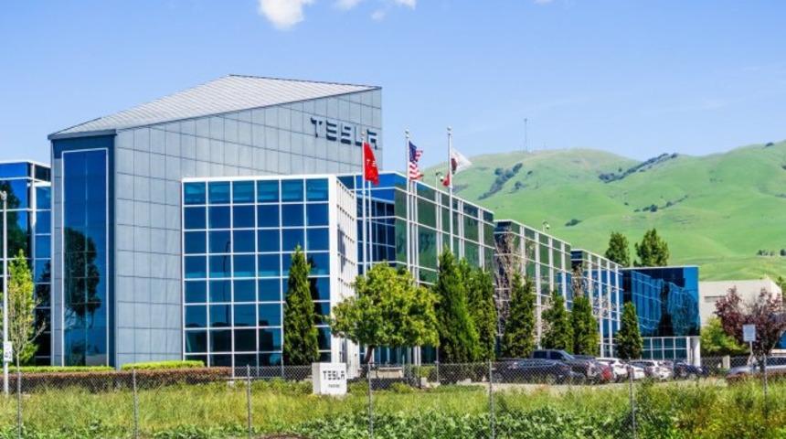 &Ccedil;atıları g&uuml;neş panelleriyle kaplamak istiyor