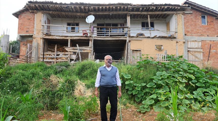 Y&uuml;z&uuml;ndeki t&uuml;m&ouml;r her ge&ccedil;en d&uuml;n daha da b&uuml;y&uuml;yor... 'Yardım istiyorum'
