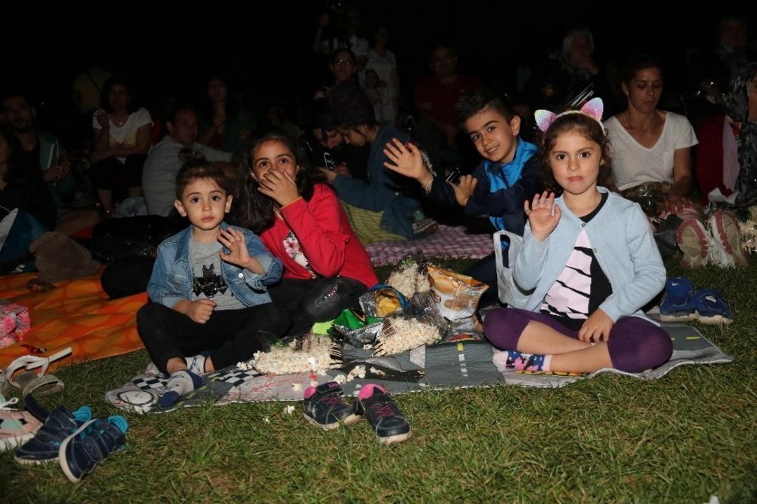 Ahlatlıbel&rsquo;de 80&rsquo;lere yolculuk