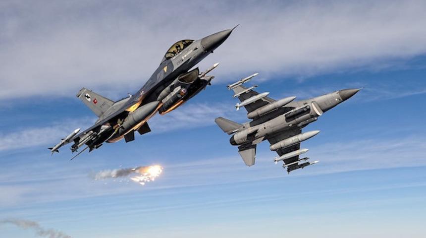 Irak'ın kuzeyine hava harekatı: 6 terörist öldürüldü