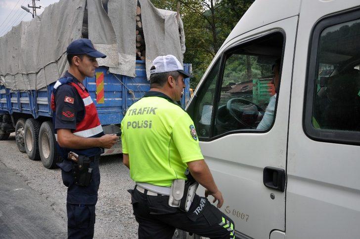 Polisi ve Jandarmadan asayiş uygulaması G3