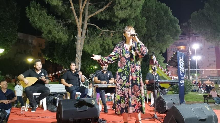 B&uuml;y&uuml;kşehirden Nazilli&rsquo;de beğenilen konser