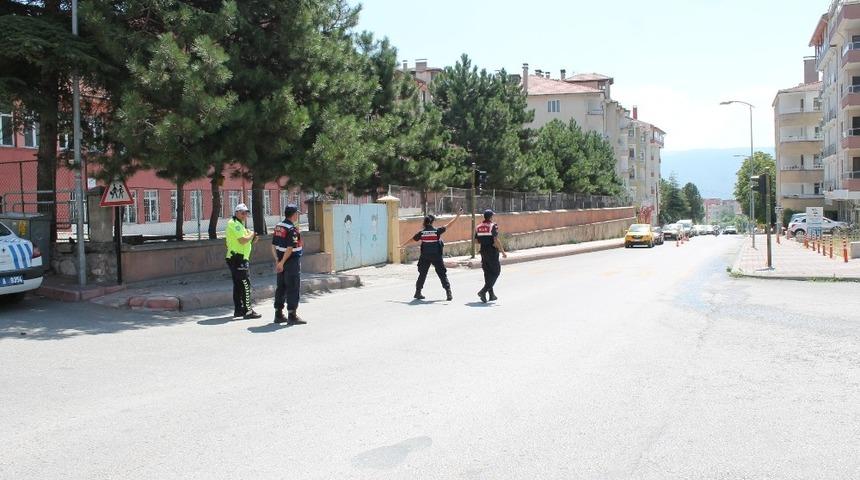 Tosya&rsquo;da trafik ekiplerinden hız uygulaması