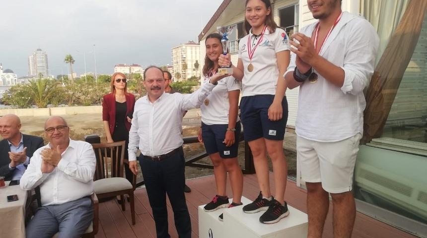 İskenderun’da Sahil Güvenlik Yelken Kupası Şampiyonası düzenlendi