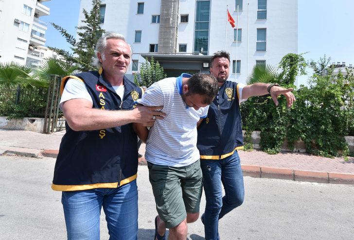 13 yaşındaki çocuğu öldüren zanlının iş yerini taşladılar G1