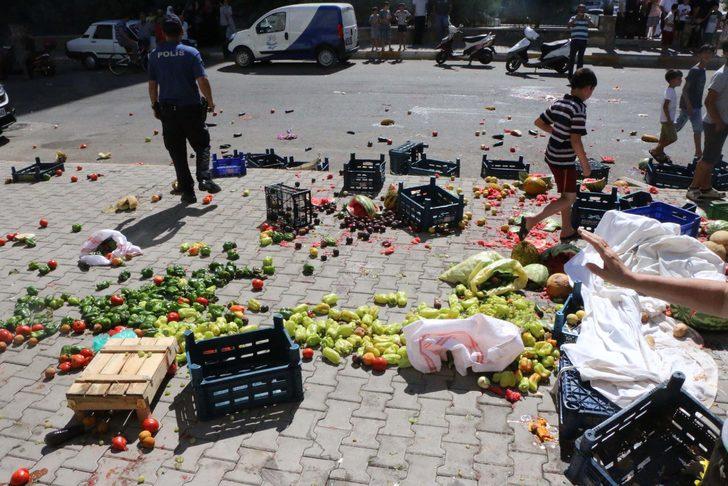 13 yaşındaki çocuğu öldüren zanlının iş yerini taşladılar G2