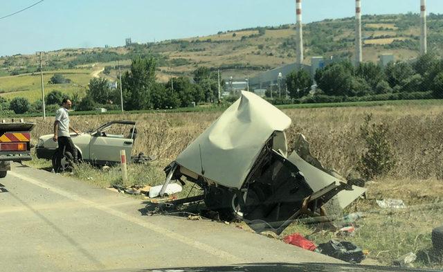 Kazada otomobil parçalara ayrıldı, sürücünün burnu bile kanamadı